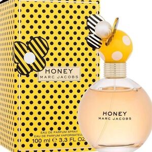 Marc Jacobs Honey